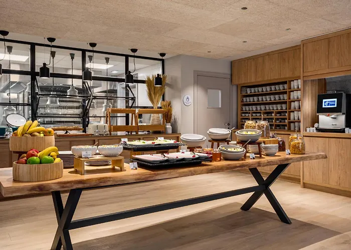 Holiday Inn Express Porto - Boavista By Ihg